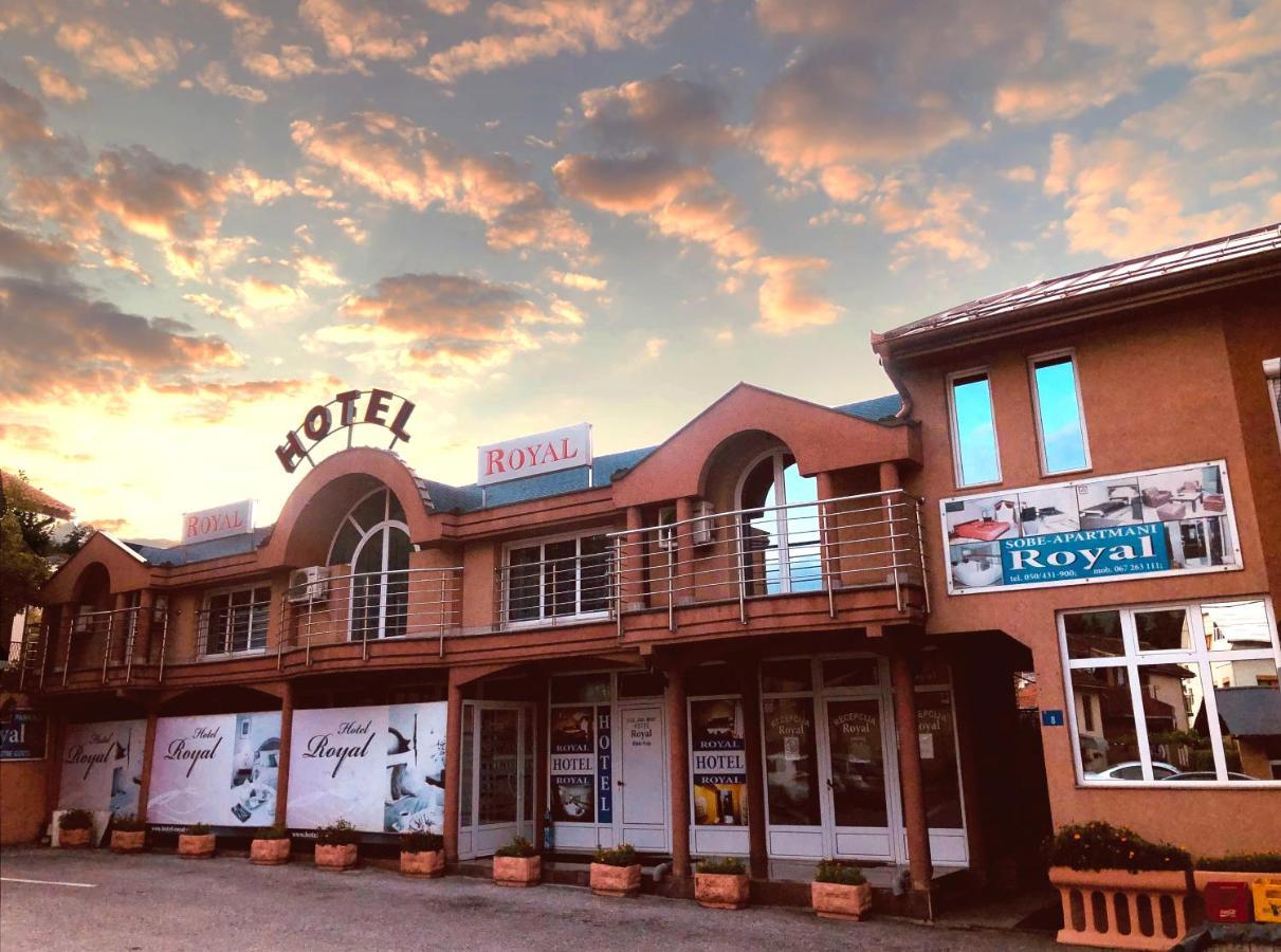 Hotel Royal 비옐로폴레 외부 사진