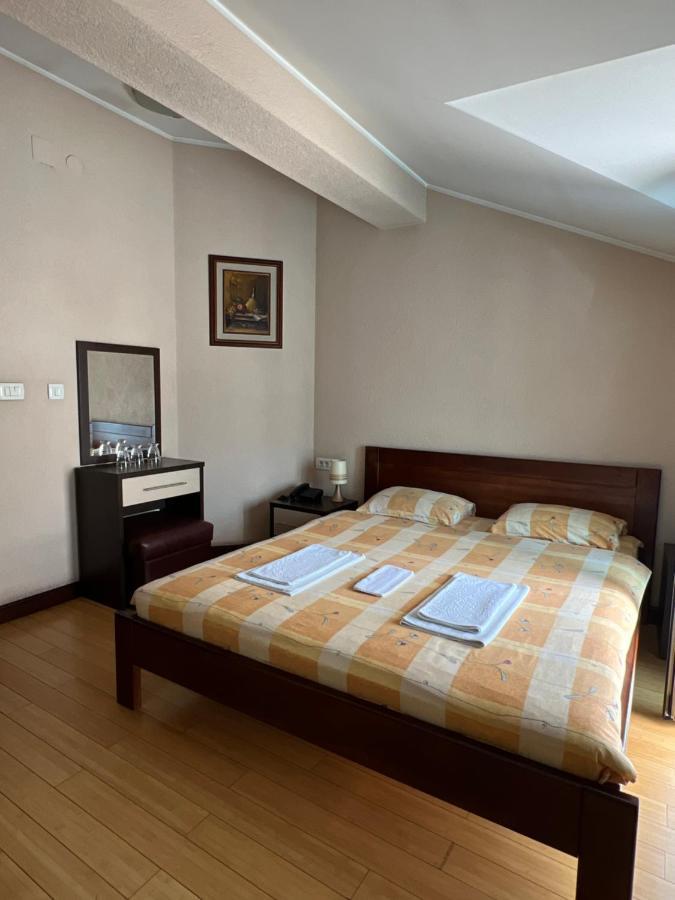Hotel Royal 비옐로폴레 외부 사진