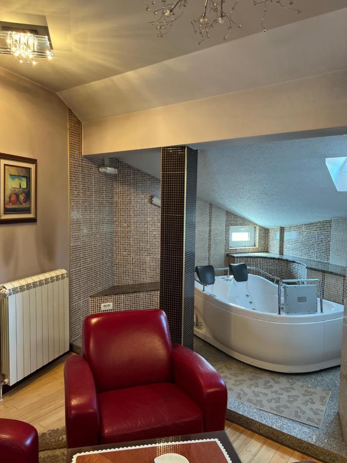 Hotel Royal 비옐로폴레 외부 사진
